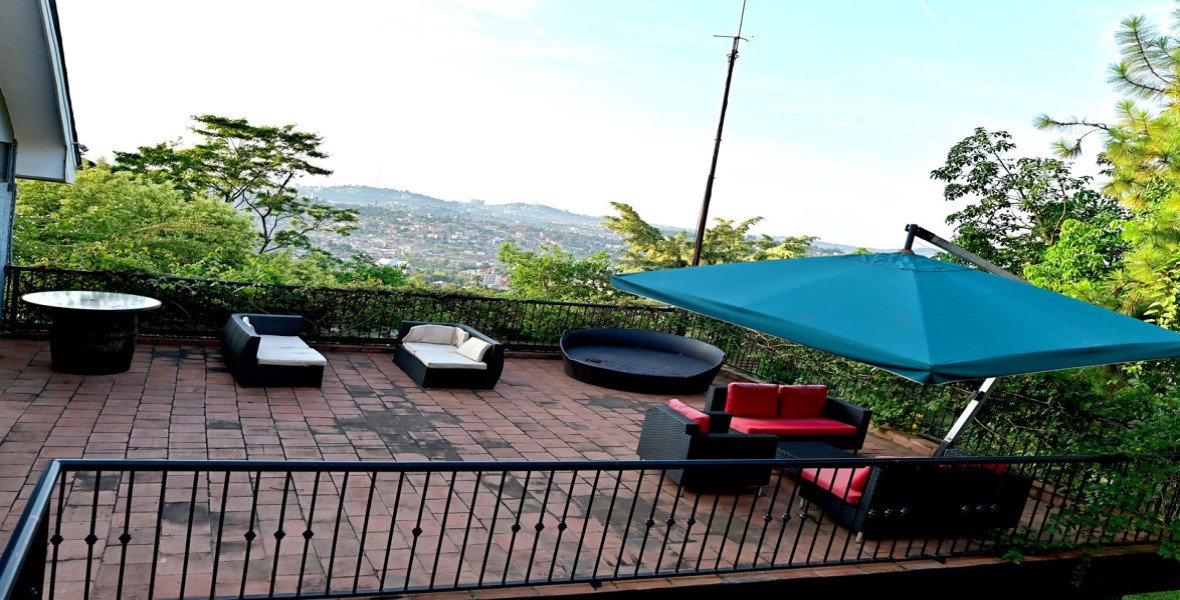 Deluxe Suite Balcony