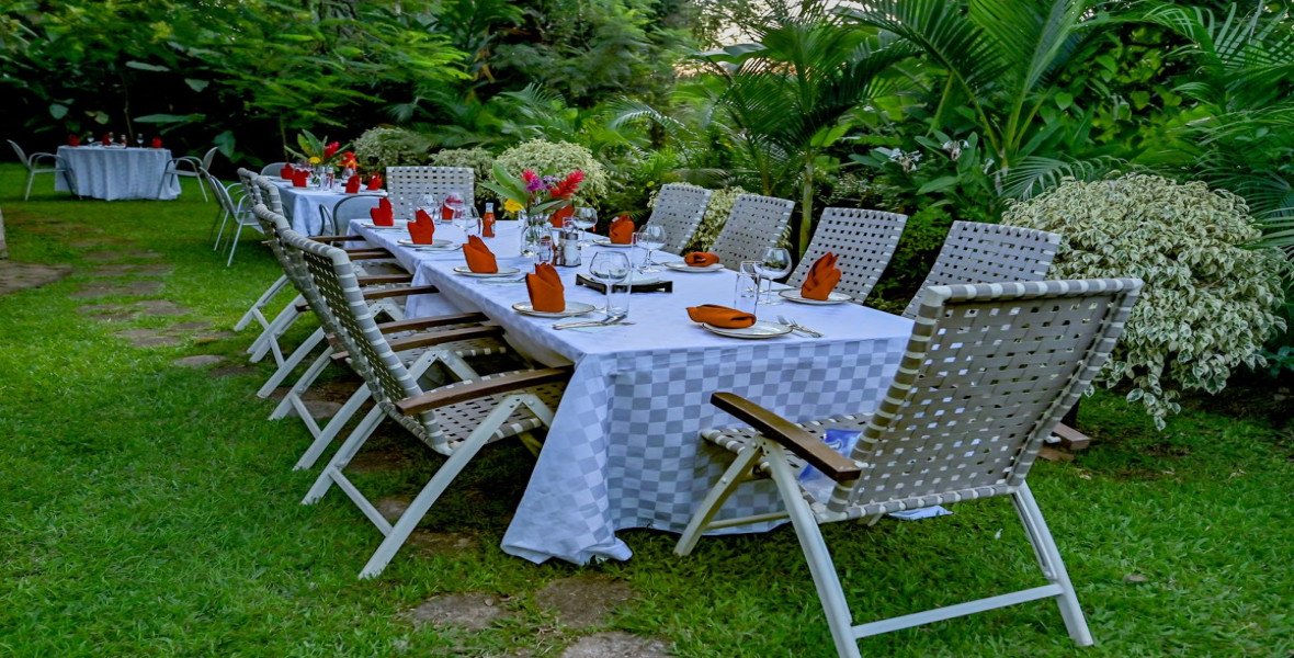 Dinning in the Gardens